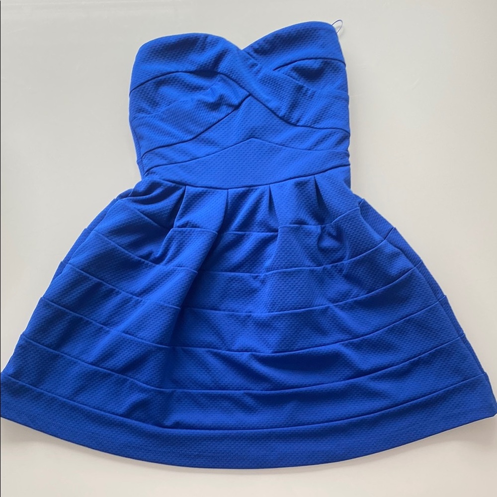 Tobi Elegant Blue Strapless Dress